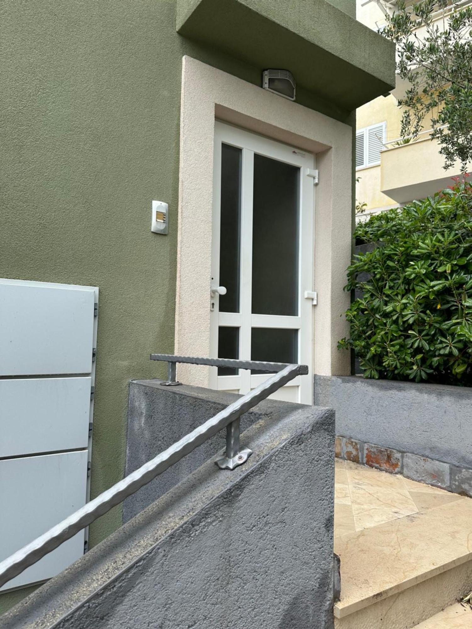 Apartments Dalmacija Tučepi Екстериор снимка